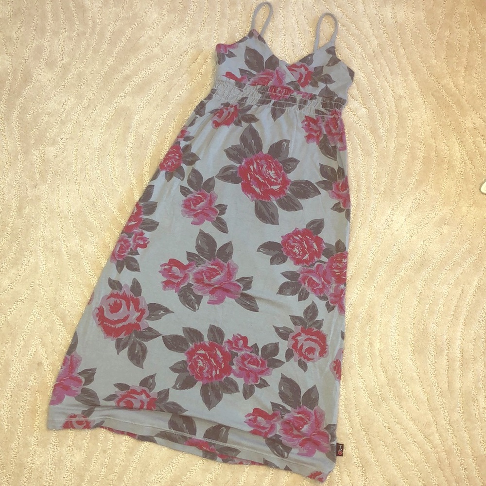 T2Love Floral Maxi Dress!! 🌺🌸